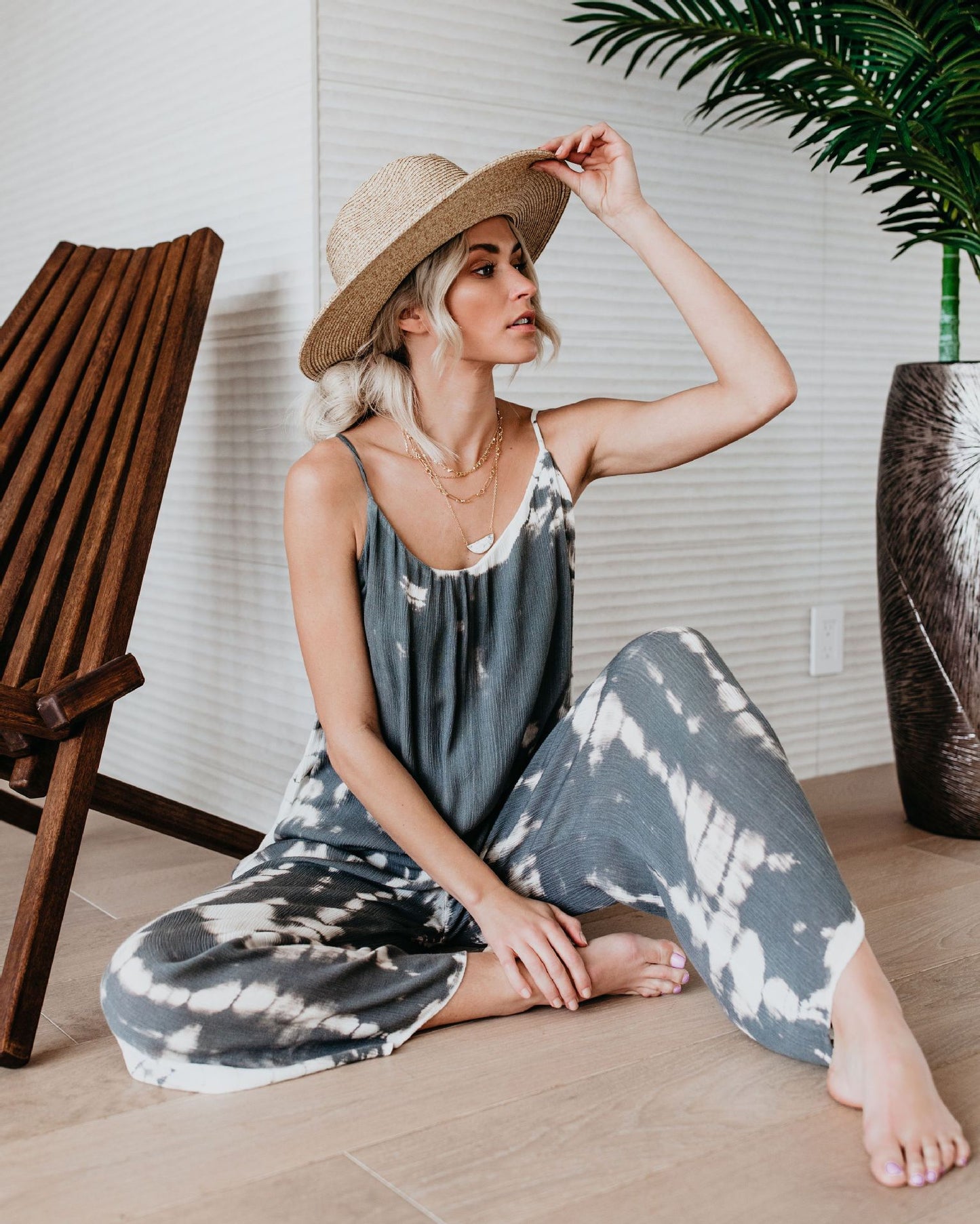 Women's Suspender Wide-Leg Jumpsuit